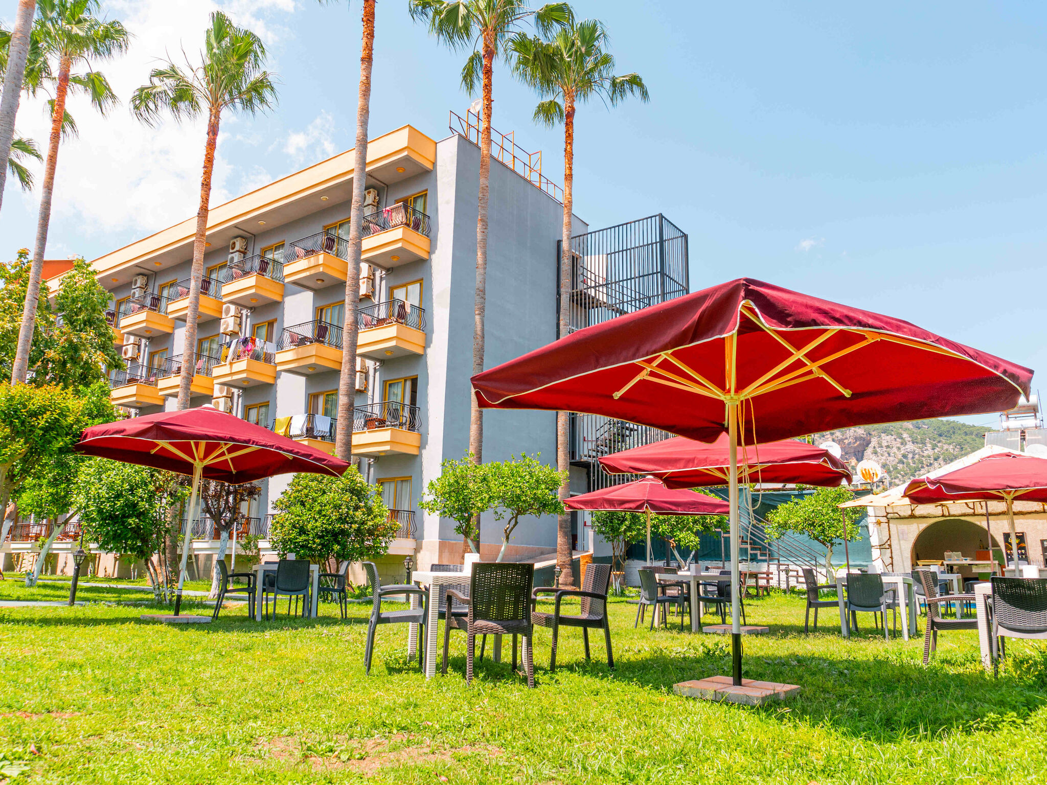 Belpoint Beach Hotel